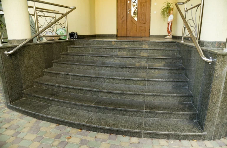 schody z granitu